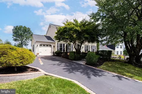 15206 Bannon Hill Ct, Chantilly, VA 20151
