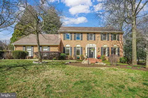 4602 Tiffin Pl, Fairfax, VA 22032