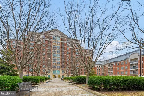 11760 Sunrise Valley Dr #903, Reston, VA 20191