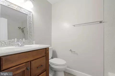 Bath - 2516 Soapstone Dr, Reston, VA 20191 photo 3 of 4