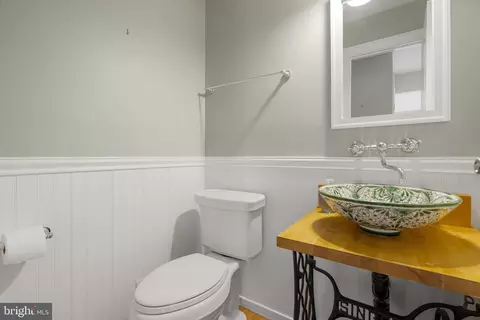Bath - 2516 Soapstone Dr, Reston, VA 20191 photo 1 of 4