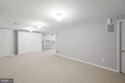 Exterior - 2516 Soapstone Dr, Reston, VA 20191 photo 10 of 12
