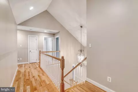 Entry Way - 835 Elden St, Herndon, VA 20170 photo 4 of 4