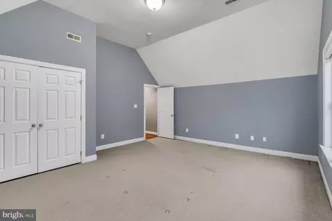 Bedroom - 835 Elden St, Herndon, VA 20170 photo 8 of 9