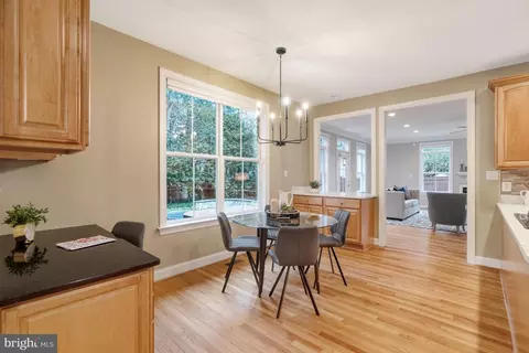 Dining - 835 Elden St, Herndon, VA 20170 photo 4 of 4