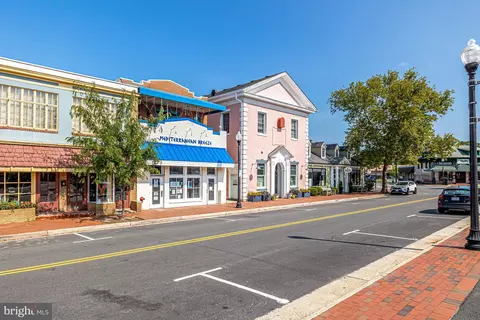 View/Area - 835 Elden St, Herndon, VA 20170 photo 2 of 7