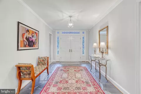 Entry Way - 851 Canal Dr, Mclean, VA 22102 photo 1 of 2