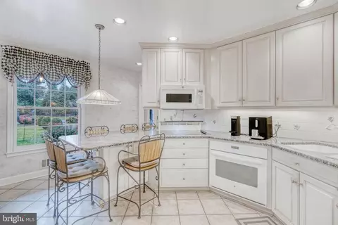 Kitchen - 851 Canal Dr, Mclean, VA 22102 photo 3 of 3
