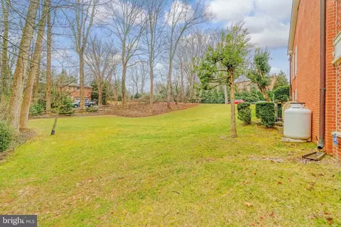 View/Area - 851 Canal Dr, Mclean, VA 22102 photo 1 of 1