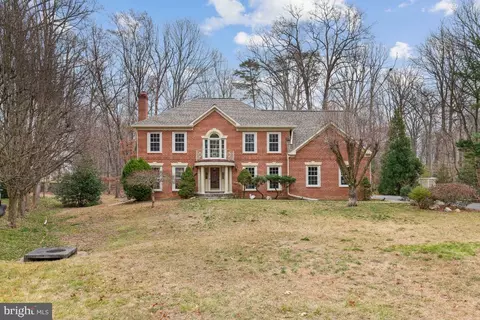 6295 Homar Pond Ct, Fairfax Station, VA 22039