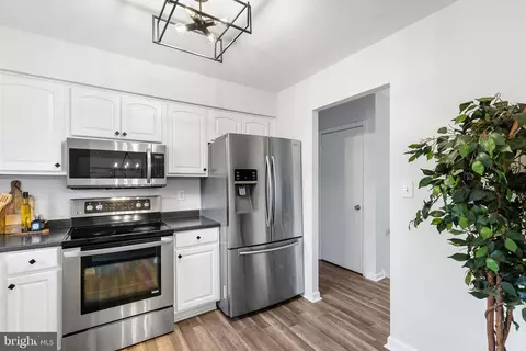 Kitchen - 7208 Sumpter Ln, Springfield, VA 22150 photo 2 of 4