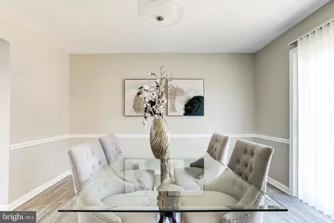 Dining - 7781 Tangier Dr, Springfield, VA 22153 photo 2 of 5