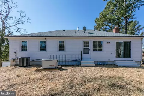 Exterior - 7781 Tangier Dr, Springfield, VA 22153 photo 4 of 5