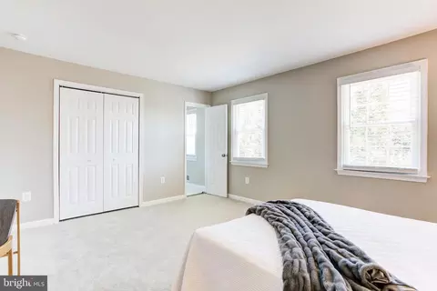 Bedroom - 7781 Tangier Dr, Springfield, VA 22153 photo 3 of 5