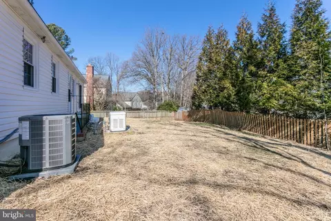 Exterior - 7781 Tangier Dr, Springfield, VA 22153 photo 3 of 5