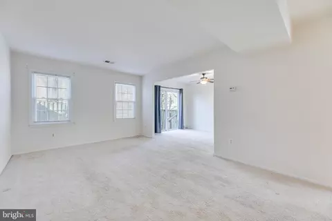 5431 Lighthouse Ln, Burke, VA 22015 photo 2