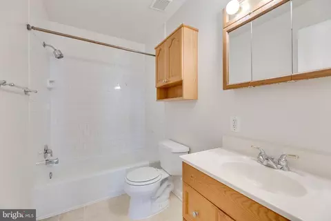 5431 Lighthouse Ln, Burke, VA 22015 photo 12