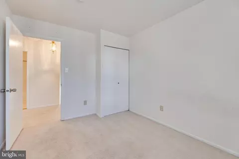5431 Lighthouse Ln, Burke, VA 22015 photo 11