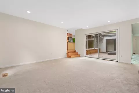 Living - 11208 Wedge Dr, Reston, VA 20190 photo 3 of 4