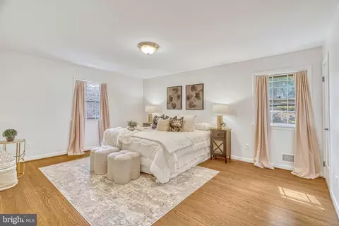 Bedroom - 6219 Kellogg Dr, Mclean, VA 22101 photo 2 of 2