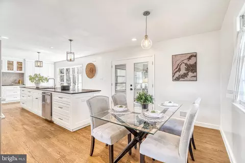 Dining - 6219 Kellogg Dr, Mclean, VA 22101 photo 1 of 4