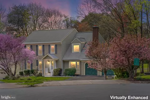 3604 Irish Moss Ct, Fairfax, VA 22033