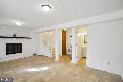 8915 Gutman Ct, Springfield, VA 22153 photo 20