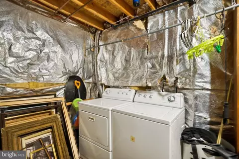 8915 Gutman Ct, Springfield, VA 22153 photo 21