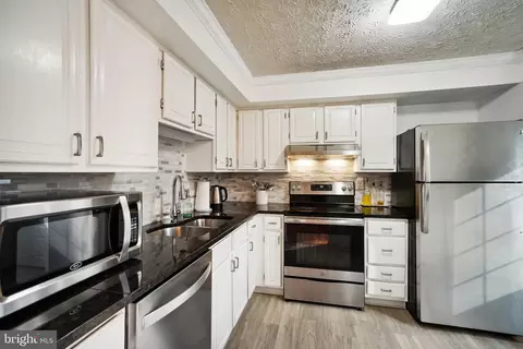 8915 Gutman Ct, Springfield, VA 22153 photo 8