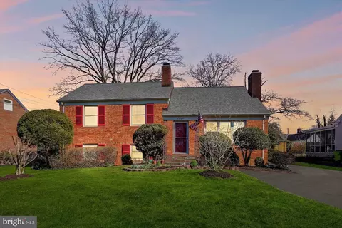 6109 Dorchester St, Springfield, VA 22150