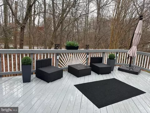 Exterior - 8366 Fern Leaf Ct, Springfield, VA 22153 photo 10 of 10