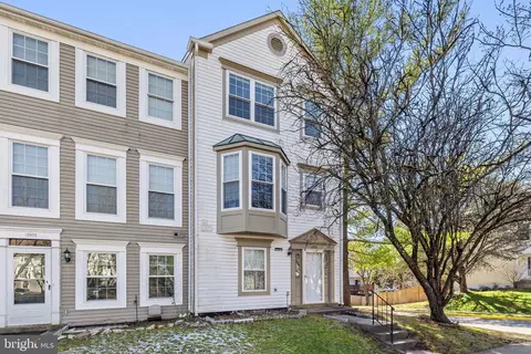 13935 Big Yankee Ln, Centreville, VA 20121