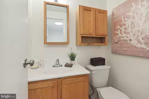 Bath - 11231 Handlebar Rd, Reston, VA 20191 photo 1 of 4