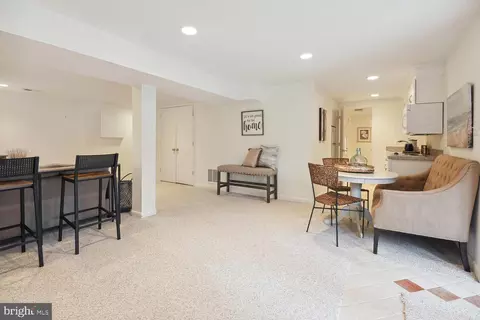 Dining - 11231 Handlebar Rd, Reston, VA 20191 photo 5 of 5