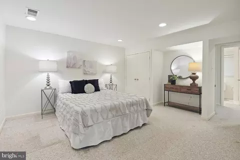 Bedroom - 11231 Handlebar Rd, Reston, VA 20191 photo 6 of 6