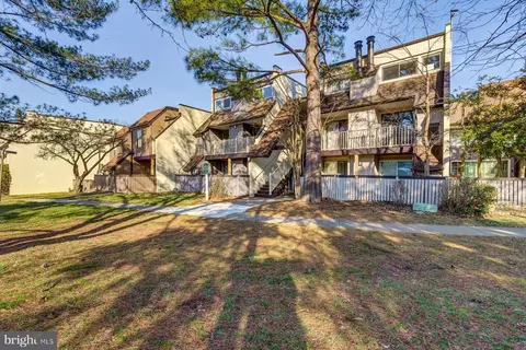 3889 El Camino Pl #19, Alexandria, VA 22309