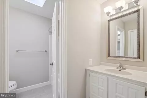 Bath - 10703 Midsummer Dr, Reston, VA 20191 photo 8 of 10