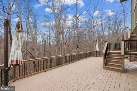 Exterior - 10703 Midsummer Dr, Reston, VA 20191 photo 11 of 18