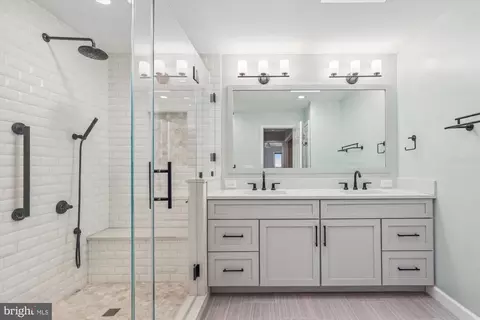 Bath - 10703 Midsummer Dr, Reston, VA 20191 photo 5 of 10