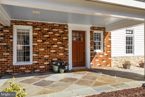 Entry Way - 1807 Post Oak Trl, Reston, VA 20191 photo 1 of 5