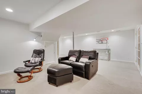 Other - 1807 Post Oak Trl, Reston, VA 20191 photo 2 of 3