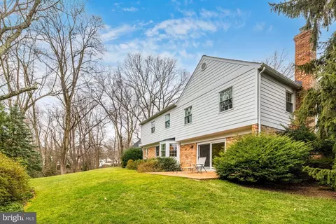 Exterior - 1179 Foxhound Ct, Mclean, VA 22102 photo 4 of 4
