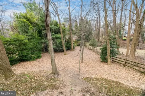 View/Area - 1179 Foxhound Ct, Mclean, VA 22102 photo 1 of 1