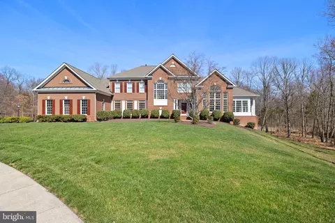 5801 Ridings Manor Pl, Centreville, VA 20120