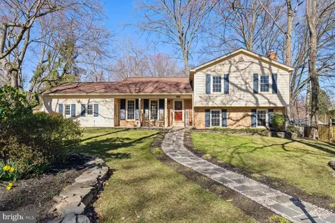 8524 Pappas Way, Annandale, VA 22003