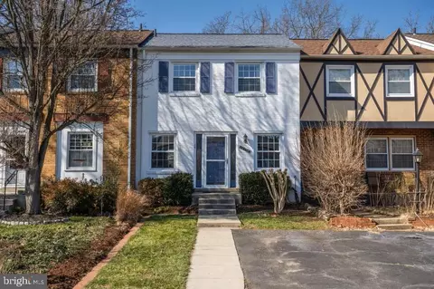 14820 Palmerston Sq, Centreville, VA 20120