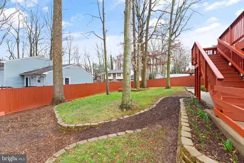 Exterior - 7265 Linden Tree Ln, Springfield, VA 22152 photo 13 of 17