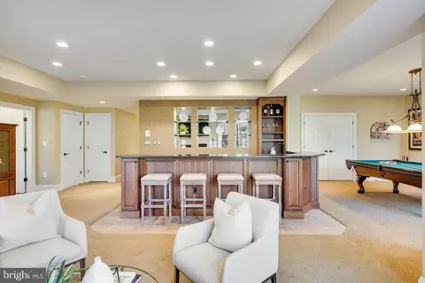 Living - 817 Carrie Ct, Mclean, VA 22101 photo 7 of 11