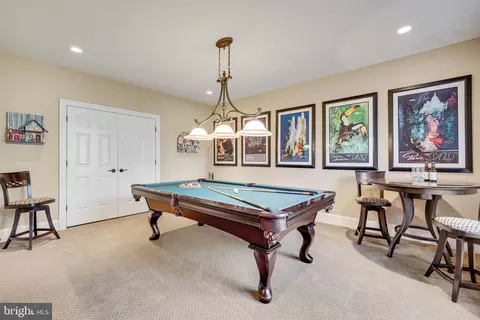 Living - 817 Carrie Ct, Mclean, VA 22101 photo 9 of 11