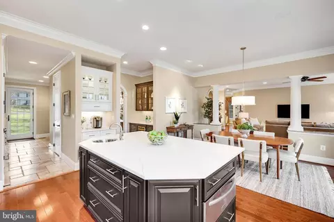 Kitchen - 817 Carrie Ct, Mclean, VA 22101 photo 3 of 6